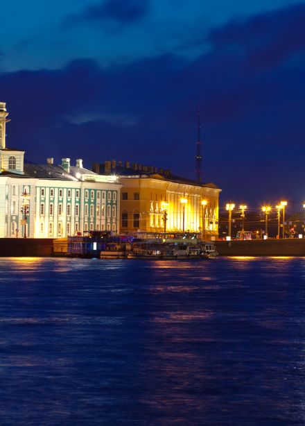 Ночной Петербург: от классики до футуризма
